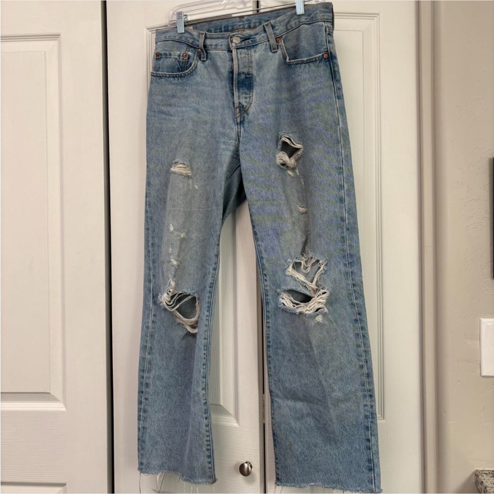 Distressed Levi Jeans